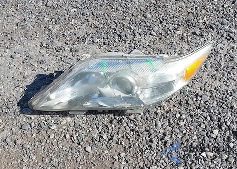 2011 Toyota Camry Le z USA, uszkodzony, nr VIN 4T1BF3EK8BU217967